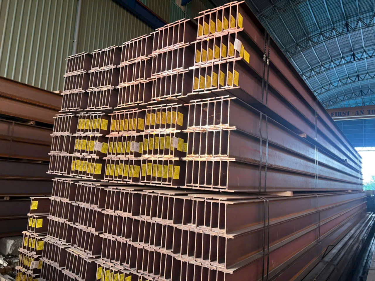 cho thu&ecirc; th&eacute;p h&igrave;nh tại l&acirc;m đồng