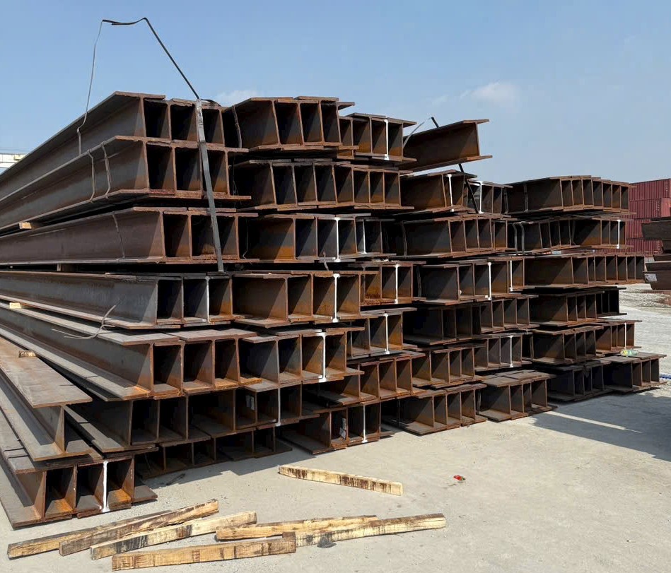 cho thu&ecirc; th&eacute;p h&igrave;nh tại tiền giang