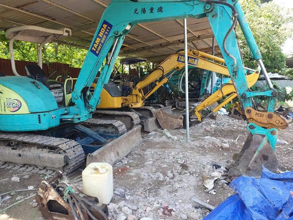 Cho thuê xe cuốc tại gia lai