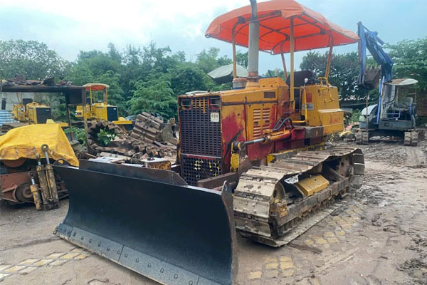 cho thu&ecirc; xe ủi bến tre