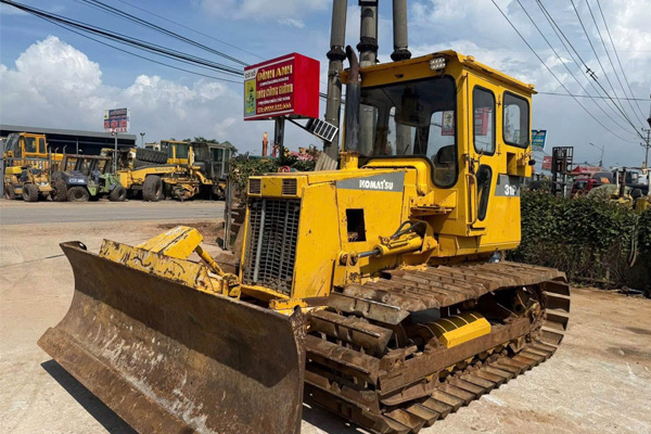 cho thu&ecirc; xe ủi b&igrave;nh dương