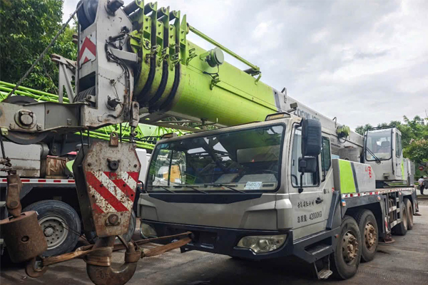 Cho thuê xe cẩu Kato Hải Dương