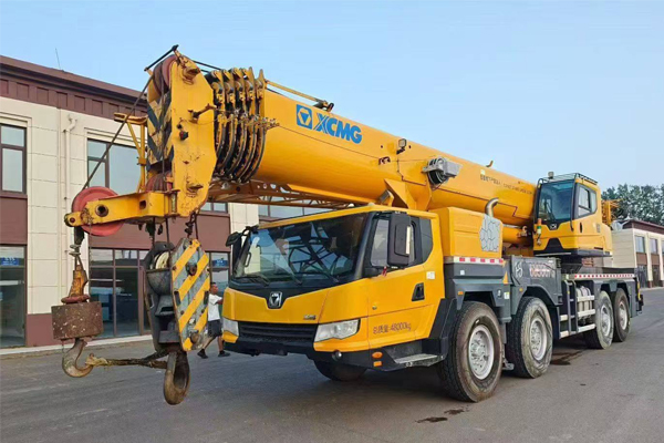 Cho thuê xe cẩu Kato Tiền Giang