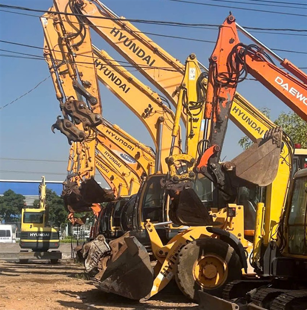 Cho thuê xe cuốc Bình Phước