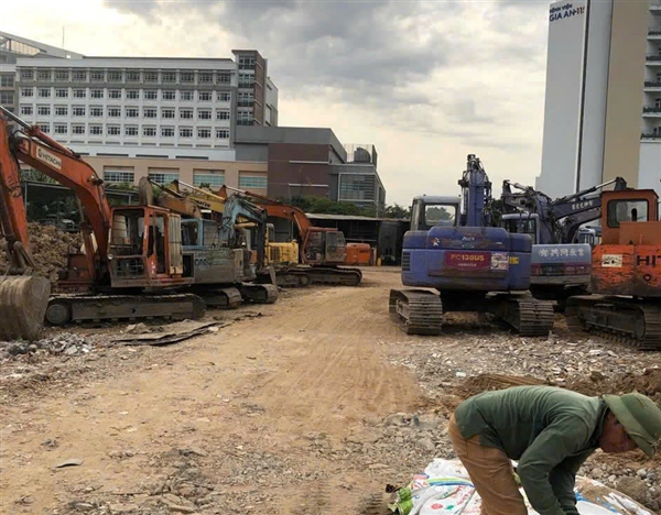 Cho thuê xe cuốc Đắk Lắk