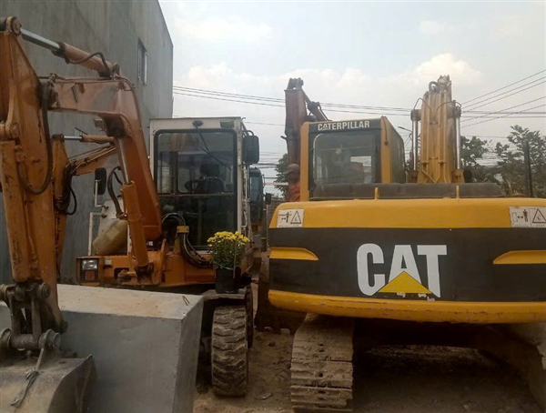 Cho thuê xe cuốc Tiền Giang