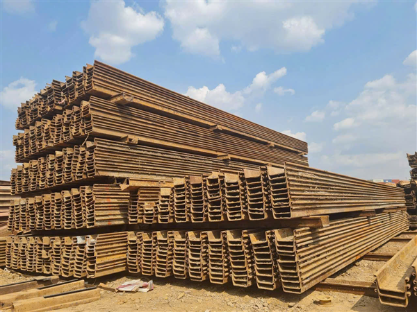 Cừ U-C-Larsen Quảng Trị