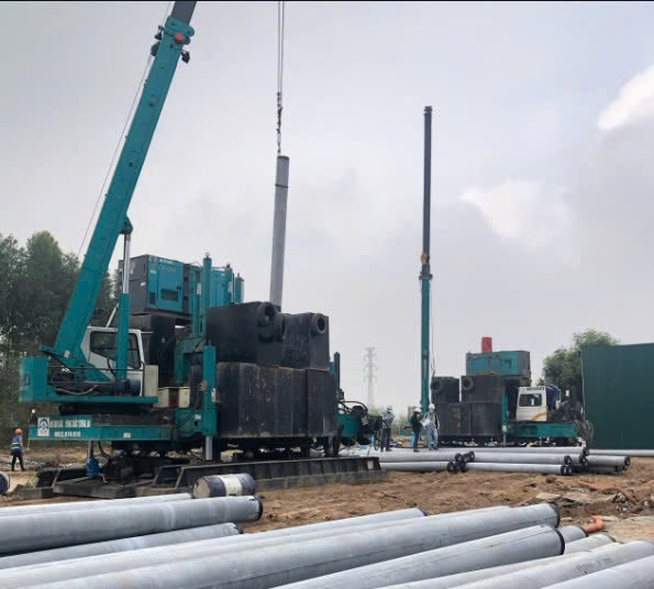 Ép cọc bê tông bằng máy Robot tại Thái Bình